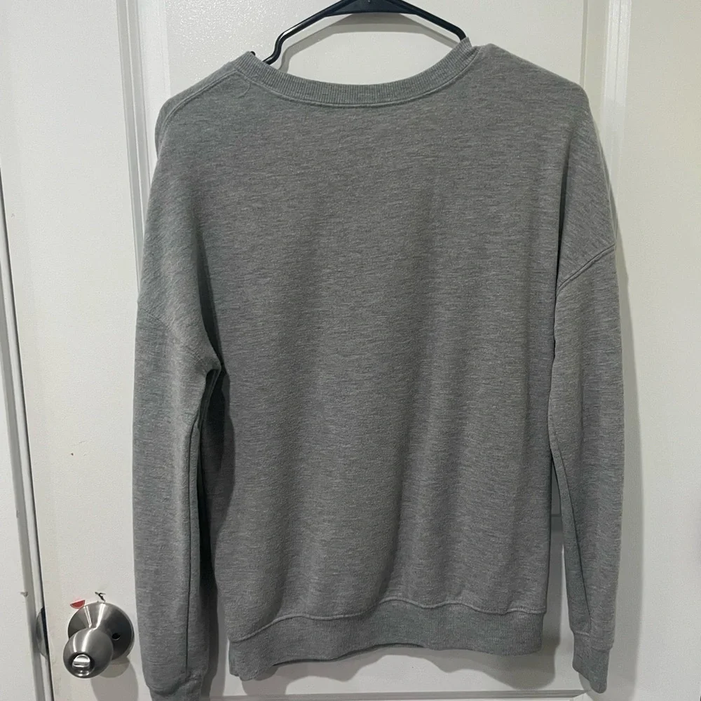 Preloved MTV Pullover Sweater - Picture 2 of 3
